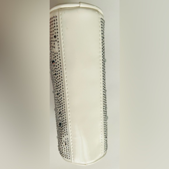 New White Steve Madden Clutch Makeup Bag  iPhone Case Rhinestone Cambodia Summer - Picture 4 of 13